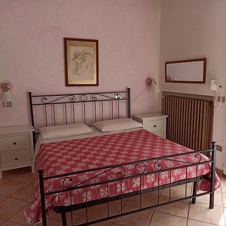 Agriturismo La Quiete Roncofreddo Pokoj fotografie